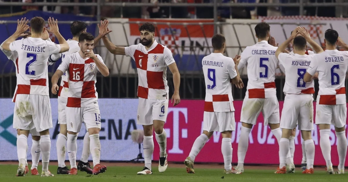 上海海港后,程发力连夺,两城,龙8国际,龙8国际入口,龙8国际平台,龙8国际官方