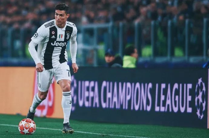 浙江卫视跨年盛典，黄雅琼刘雨辰甜蜜合唱《你最珍贵